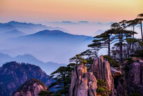 中国十大名山排名榜(国内著名的十大名山)插图1