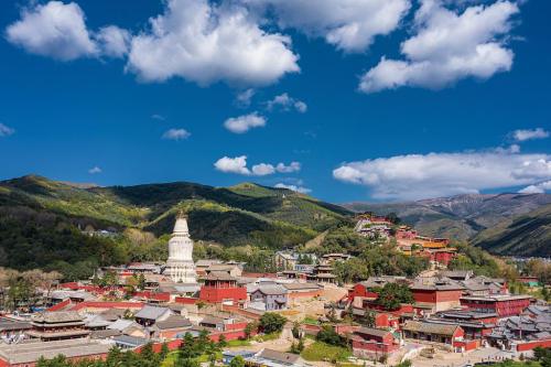 中国十大名山排名榜(国内著名的十大名山)插图9