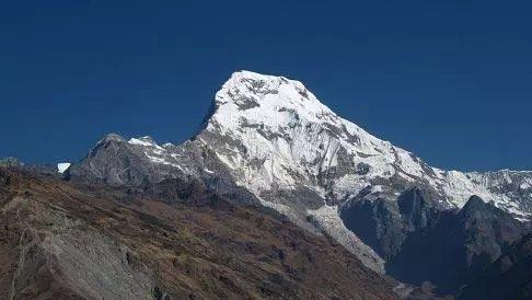 世界十大最危险山峰排行榜(全球十大夺命山峰)插图1