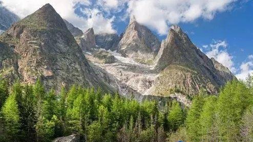 世界十大最危险山峰排行榜(全球十大夺命山峰)插图3