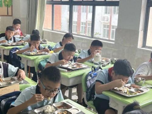 郑州市小学午餐排名前十(郑州市创新大道小学中午有午餐吗)插图12
