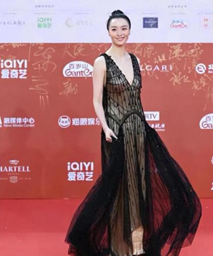 十大惊人女星图片排行榜(欧美亚裔十大女星)插图28