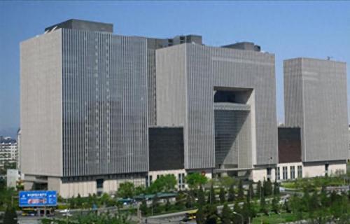 前山写字楼装修排名前十(高大上的写字楼装修)插图14