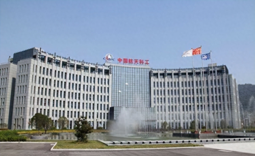 前山写字楼装修排名前十(高大上的写字楼装修)插图6