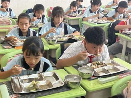 郑州市小学午餐排名前十(郑州市创新大道小学中午有午餐吗)插图9