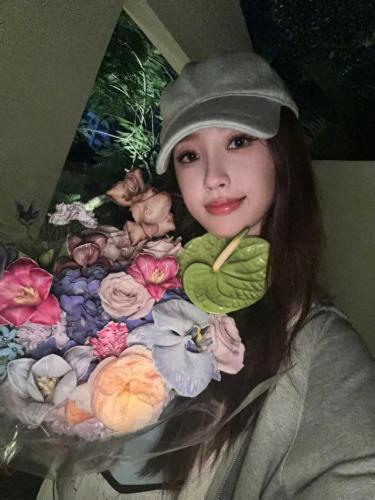 抖音粉丝排行榜十大美女(抖音粉丝十大排名)插图1
