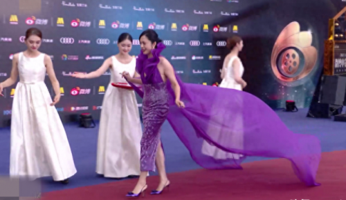 十大惊人女星图片排行榜(欧美亚裔十大女星)插图10