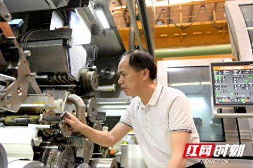 自动卷烟机十大品牌排行榜(全自动卷烟机全国十大排名)插图