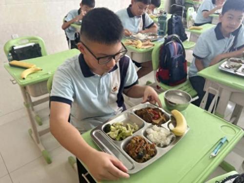 郑州市小学午餐排名前十(郑州市创新大道小学中午有午餐吗)插图15