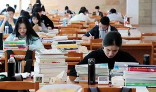 南京考研学校排名榜前十(南京考研排名一览表)插图2