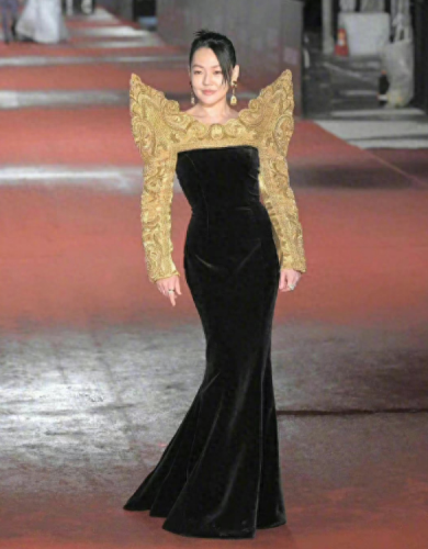 十大惊人女星图片排行榜(欧美亚裔十大女星)插图15