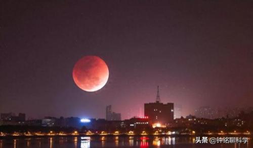 红色月亮代表什么预兆(2023红月血月)插图2