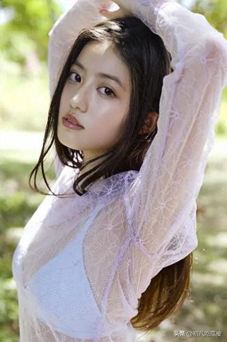 美女美丽排名前十(美女 颜值 排行榜)插图17