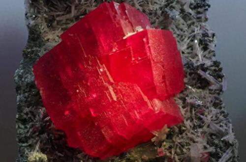 石头硬度排名前十(莫氏硬度超过9不透光是啥石头)插图16