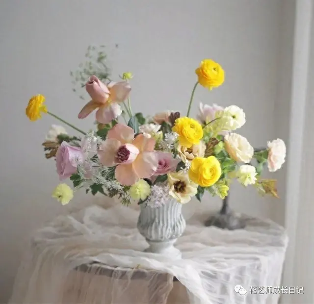仙女插花是什么意思(网络用语仙女插花的意思)插图2