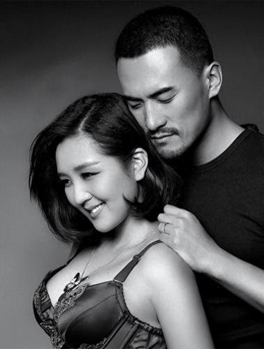 何洁释小龙结婚了吗(何洁离婚了几次)插图17