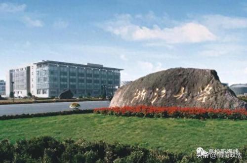 大学航空排名前十(十大垃圾航空排名)插图6