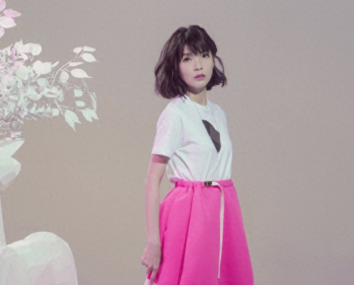 郭美美是唱歌的那个吗(郭美美和唱歌的郭美美)插图3