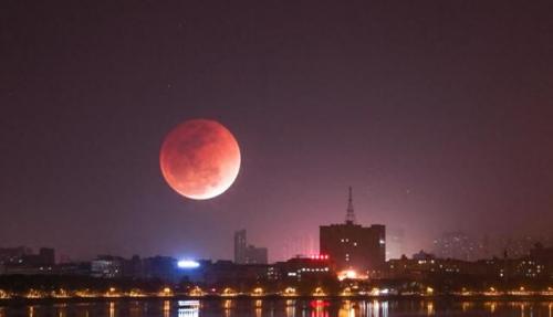 2021红月亮是什么兆头(红月亮是什么兆头 是福还是祸)插图1