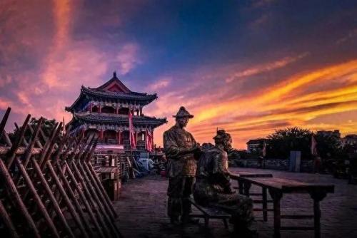 开封夜游排名前十(开封晚上必去的三个景点)插图3