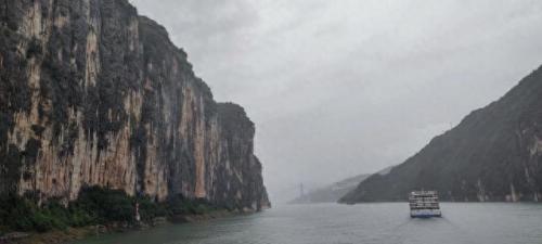 翟塘峡口冷烟低(瞿塘峡诗句李白)插图2