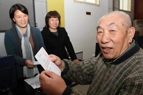 老年人定义(70-75岁老年人旅游)插图2