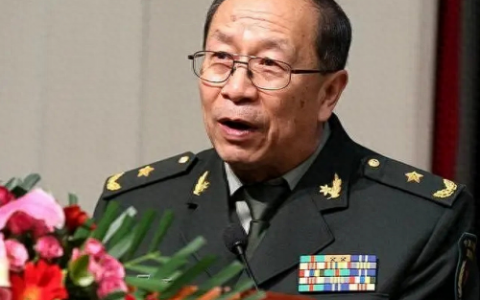 苦难辉煌纪录片(苦难辉煌纪录片1-12集)