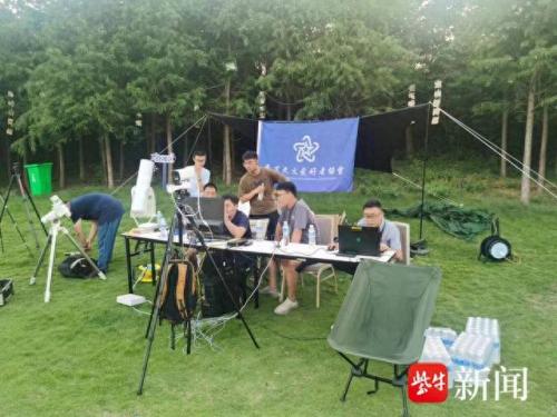 一起来看流星雨在哪拍的(一起来看流星雨在哪个大学拍的)插图3