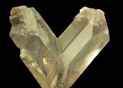 石头硬度排名前十(莫氏硬度超过9不透光是啥石头)插图50