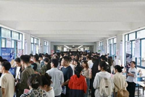 烟台人才招聘会(烟台重点大学招聘会)插图