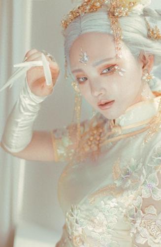 彩妆美女图片(女生高清无ps裸妆图片)插图29