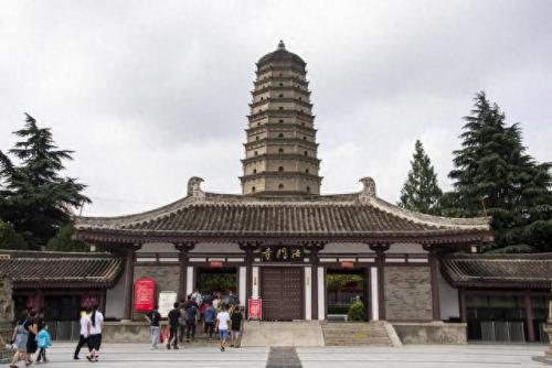 宝鸡青铜器博物院排名前十(宝鸡磻溪镇挖出青铜器)插图3