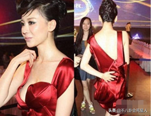 美女裙底风光图片(男子蹲下偷拍女子裙底)插图7