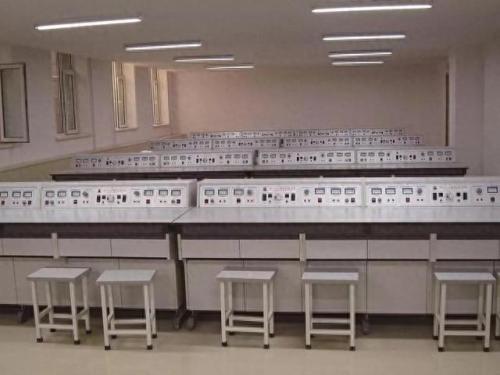 吉林大学附属中学(吉大附属一老师自尽)插图7