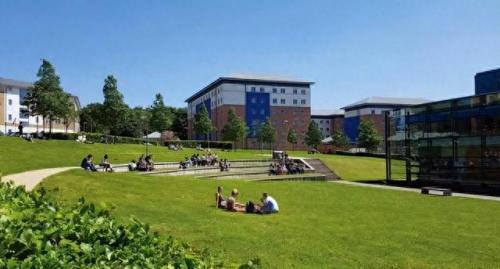 英国大学工业设计排名前十(英国设计类的学院排名)插图