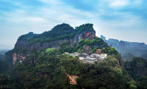 广东排名前十高山(广东十大高山排行榜)插图