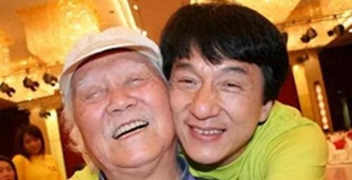 成龙父亲(成龙总资产多少亿)插图1