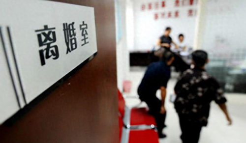 娶不到老婆竟然把老妈(儿子不小心把老妈闺蜜娶了电视剧)插图22