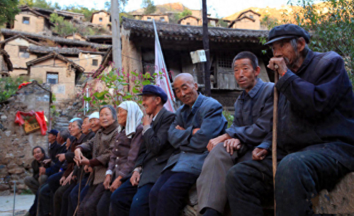 广场舞漂亮的姑娘就要嫁人啦(广场舞漂亮的姑娘就要嫁人了)插图12
