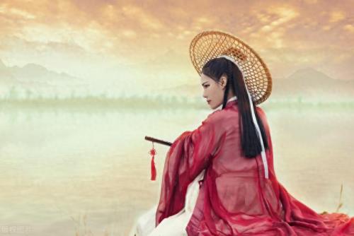 何故惹凡尘(何故惹凡尘小说)插图1