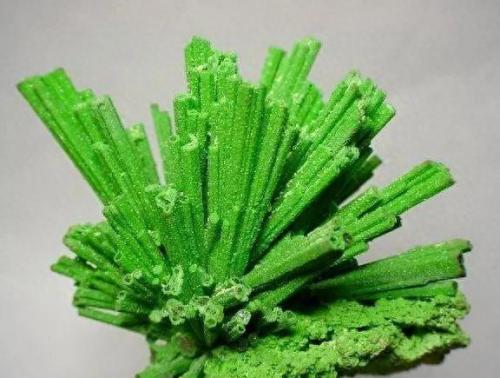 石头硬度排名前十(莫氏硬度超过9不透光是啥石头)插图20