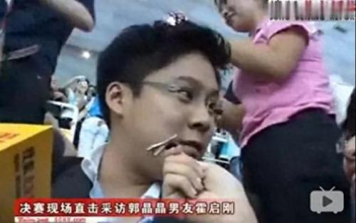 郭晶晶霍启刚恋爱史(霍启刚追妻全过程)插图12