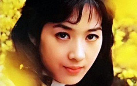 电眼女生(新疆电眼女孩)
