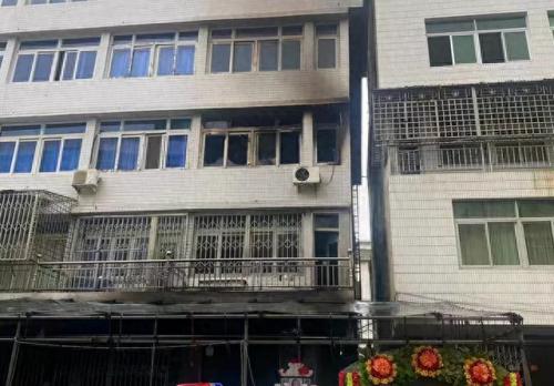 浙江一灵堂深夜起火儿子儿媳死亡(灵堂起火好不好)插图1