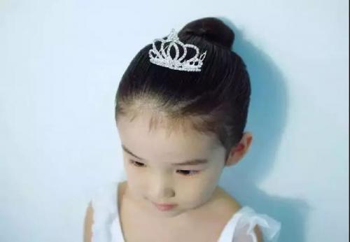 儿童舞台妆的画法(小朋友的舞台妆)插图10