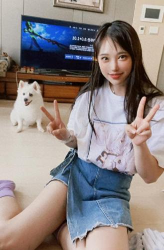 彩妆美女图片(女生高清无ps裸妆图片)插图5