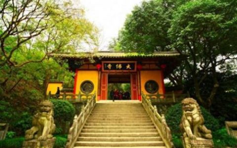 新昌寺庙排名前十(南昌最灵的寺庙排名)
