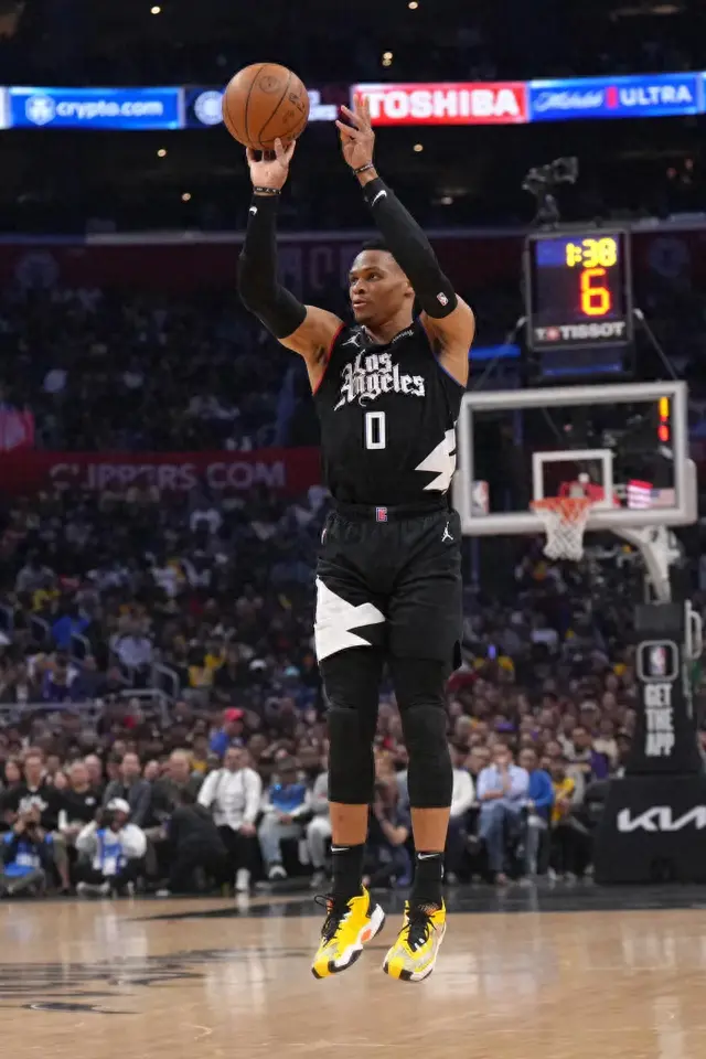 nba得分前十位排名(nba最短时间得分最多)插图5