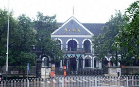 荆州高中学校排名榜前十(荆州重点高中前十名)