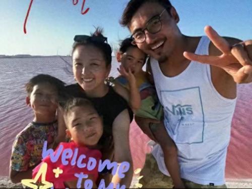 何洁释小龙结婚了吗(何洁离婚了几次)插图25